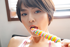 秋本翼