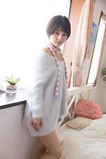 秋本翼