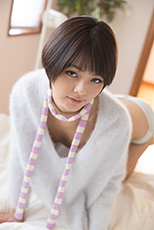 秋本翼