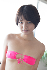 秋本翼